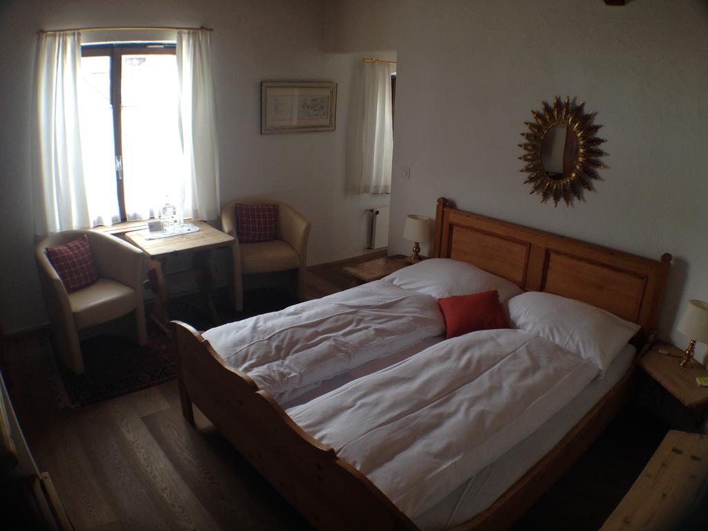 Hotel Posta Veglia Laax Pokoj fotografie