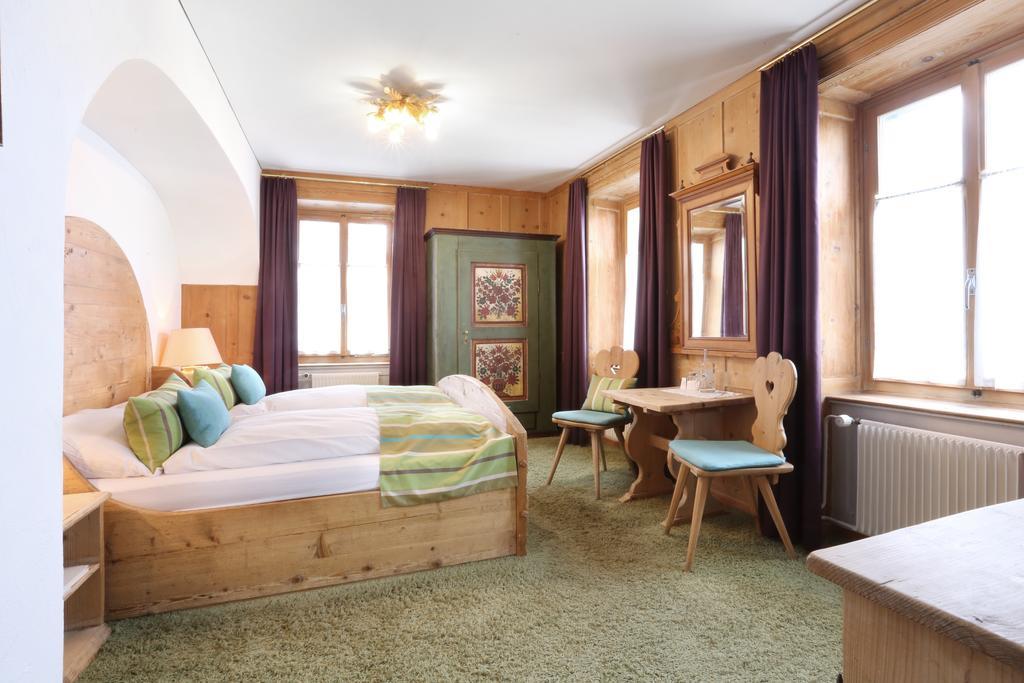 Hotel Posta Veglia Laax Pokoj fotografie
